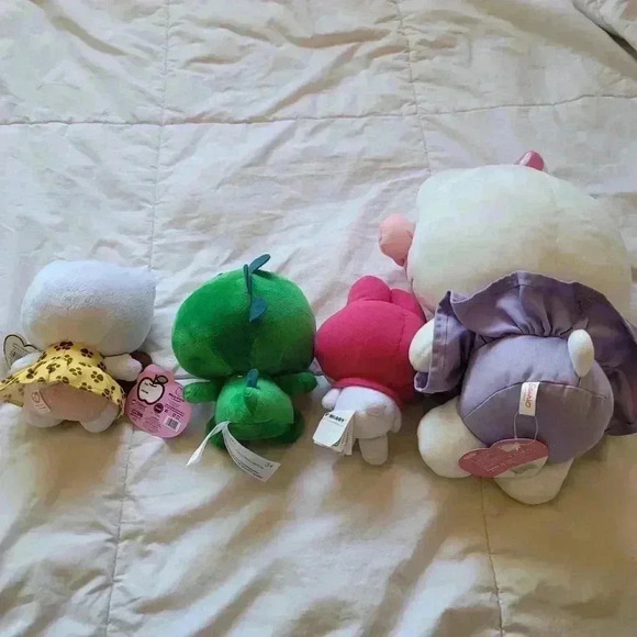 Hello Kitty & Melody Plush Stuffed Animal Bundle Of 4 Four - Picture 6 of 10